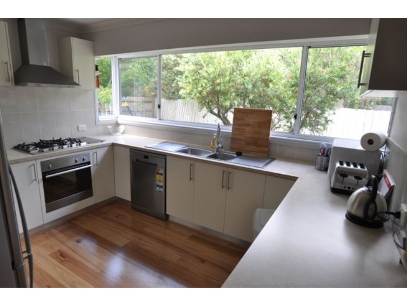 11 Streeton Court, Inverloch VIC 3996