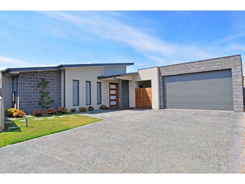 4 Wattle Court, Inverloch VIC 3996