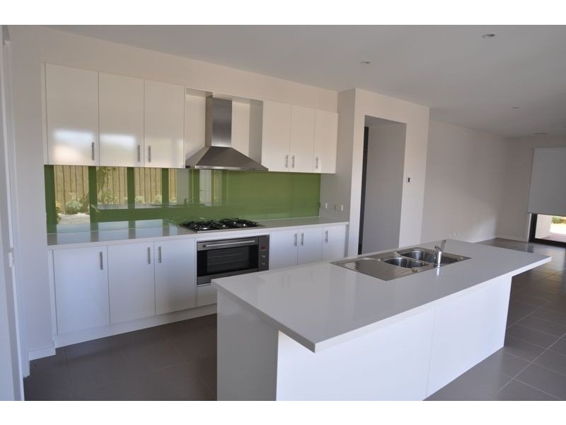 4 Wattle Court, Inverloch VIC 3996