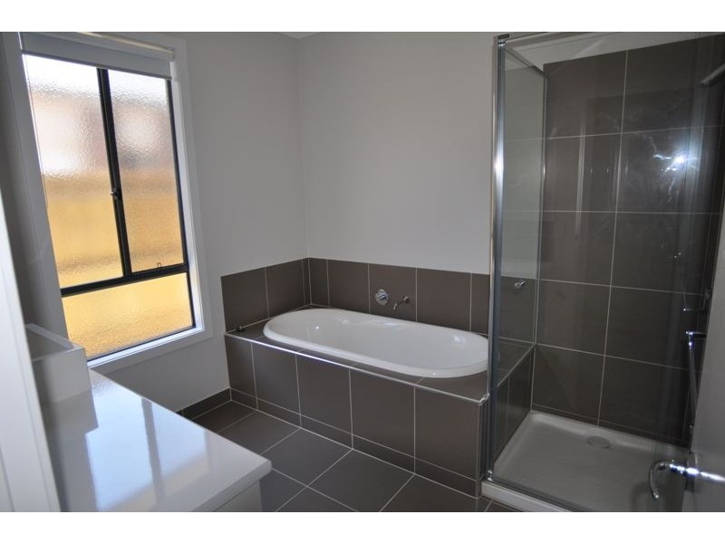 4 Wattle Court, Inverloch VIC 3996