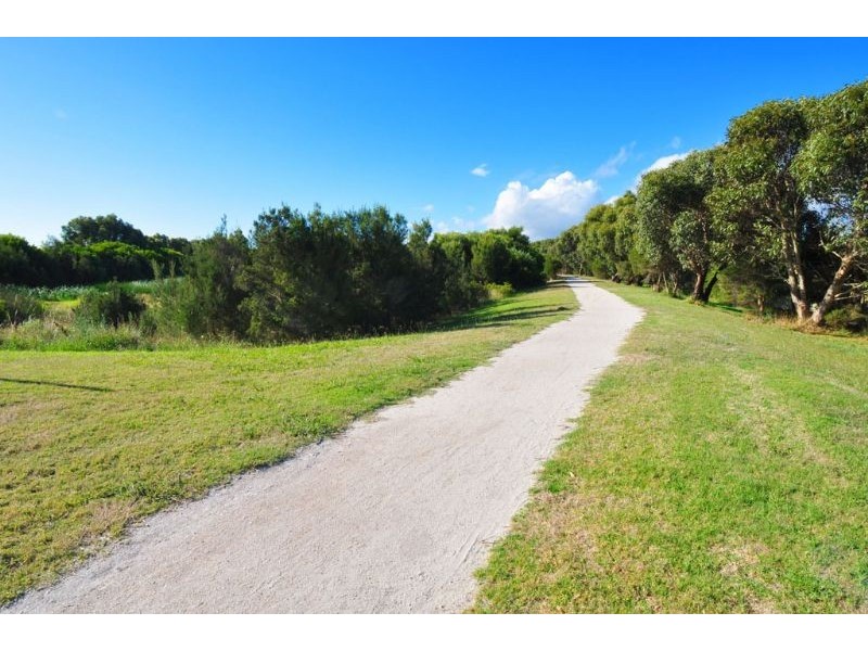 4 Chelsea Square, Inverloch VIC 3996