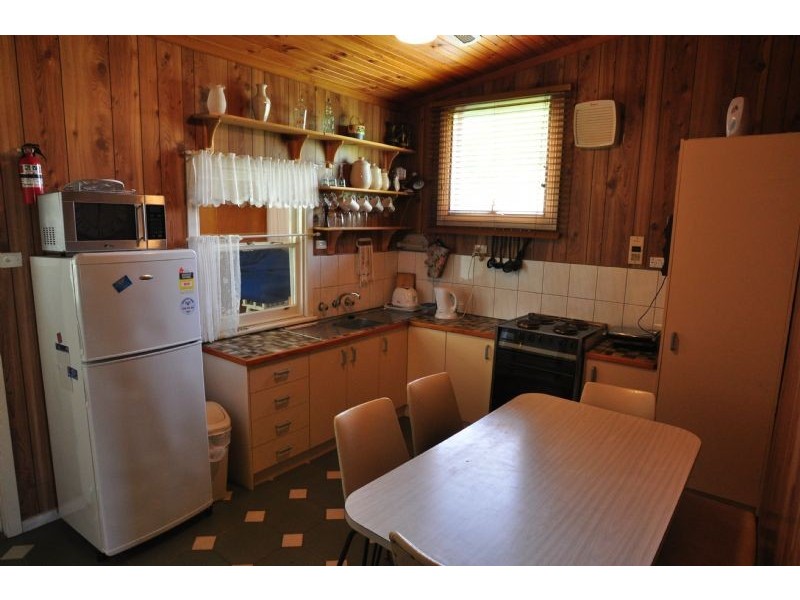 15 Hopetoun St, Inverloch VIC 3996