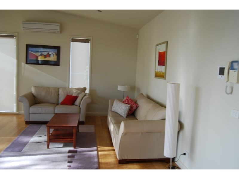1/20 The Crescent, Inverloch VIC 3996
