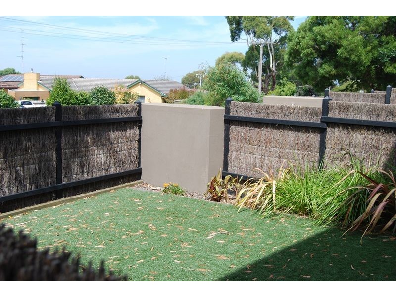 1/20 The Crescent, Inverloch VIC 3996