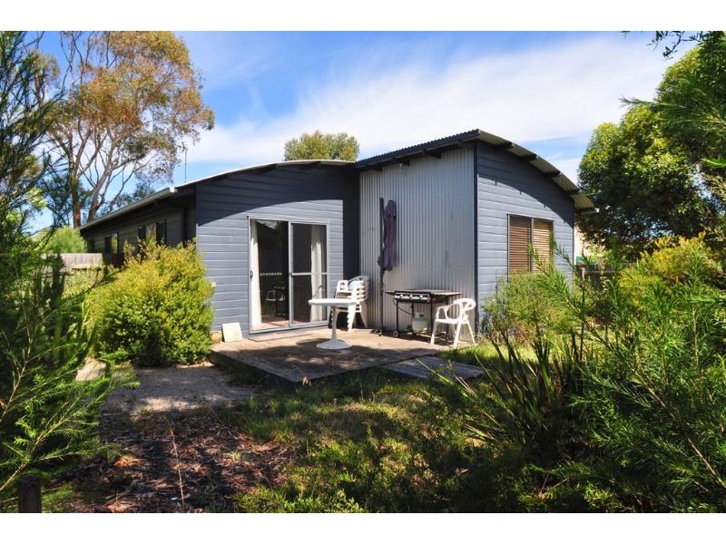 27a Kenneth St, Inverloch VIC 3996