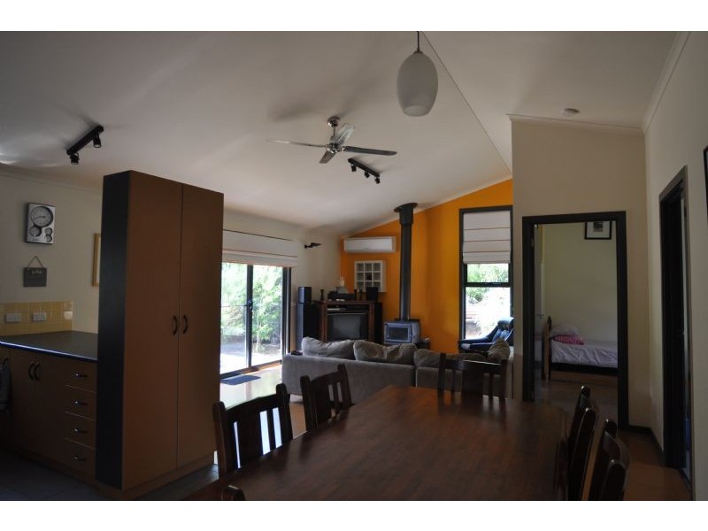 4 Lousia, Inverloch VIC 3996