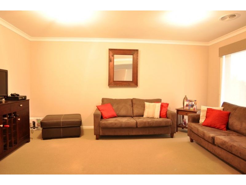 53 Meanderri Drv, Inverloch VIC 3996