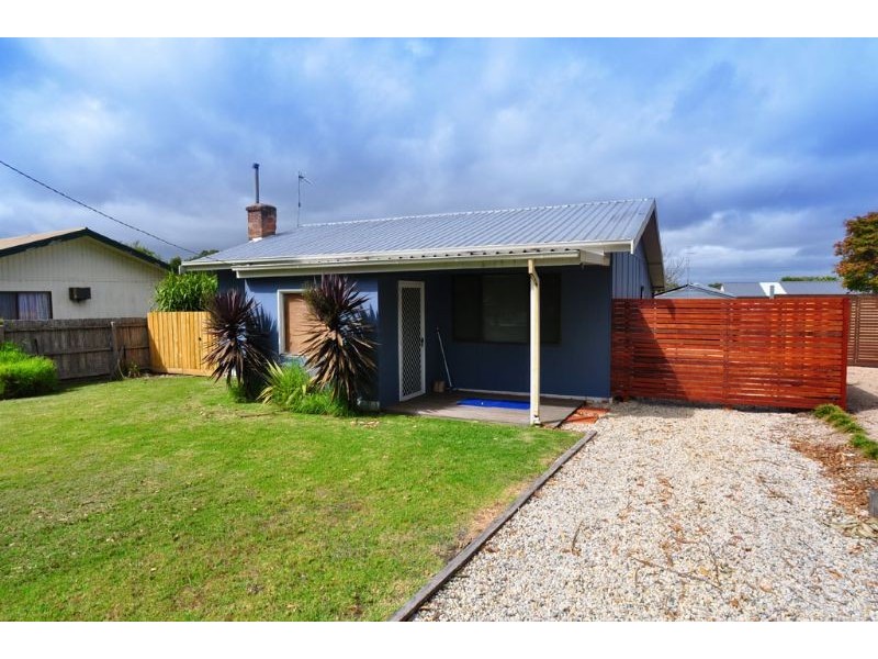 40 Pymble Ave, Inverloch VIC 3996