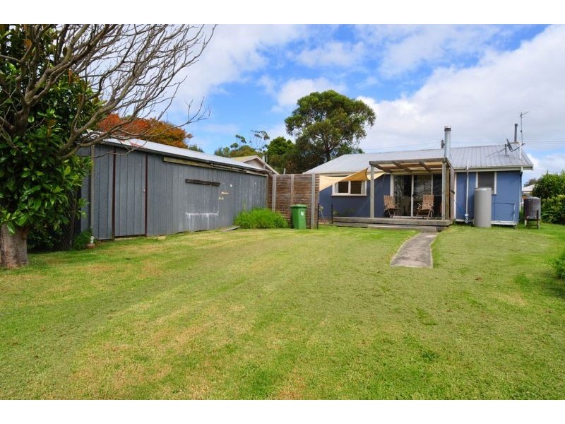 40 Pymble Ave, Inverloch VIC 3996