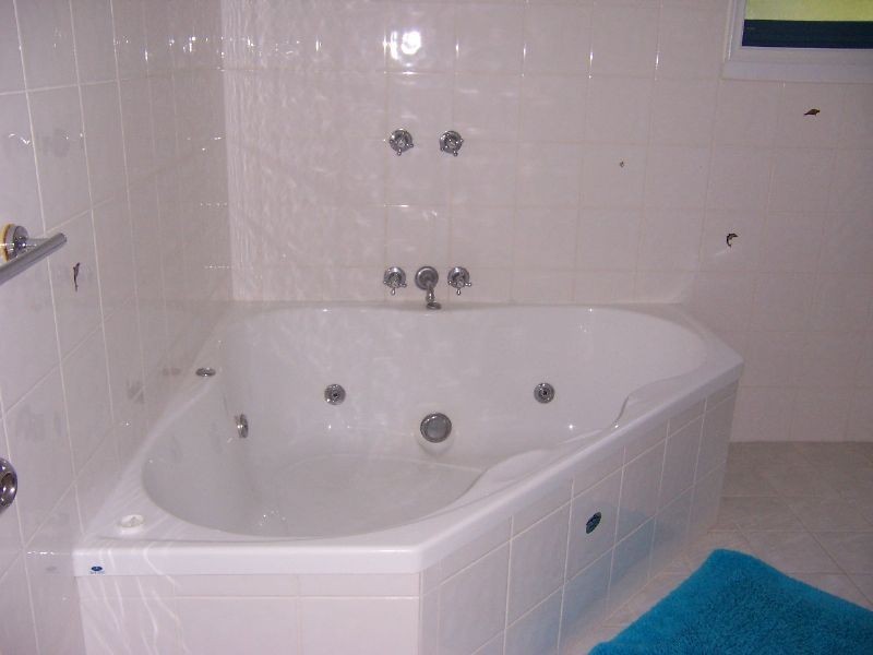 6 Evan Place, Inverloch VIC 3996