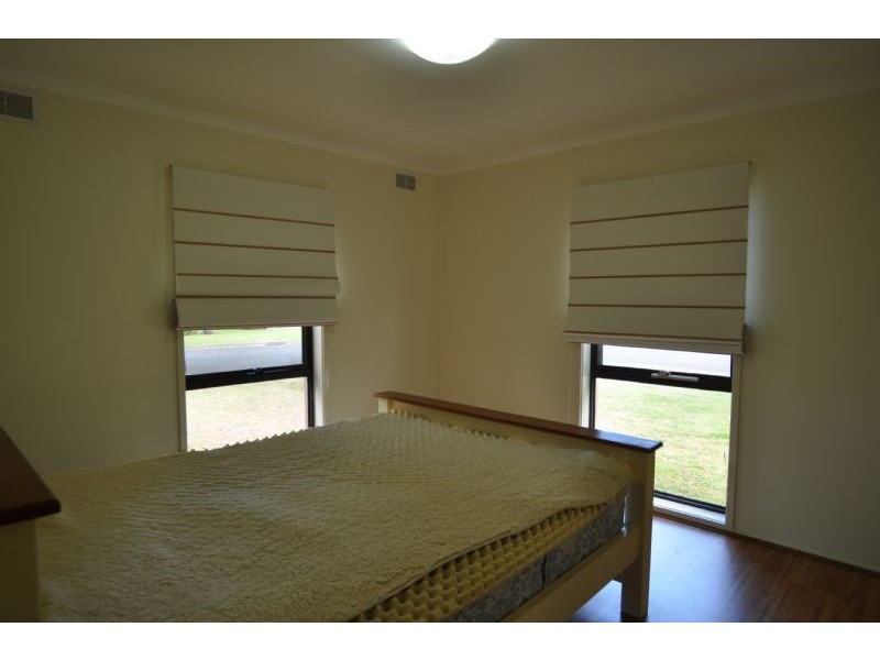 40 Sandymount Ave, Inverloch VIC 3996