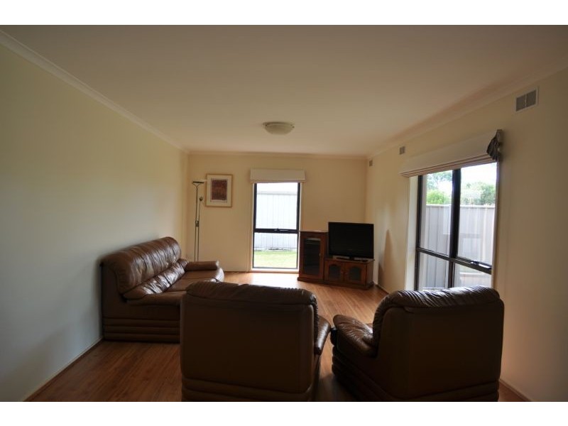 40 Sandymount Ave, Inverloch VIC 3996