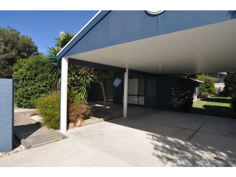 21 Tamara Crescent, Inverloch VIC 3996