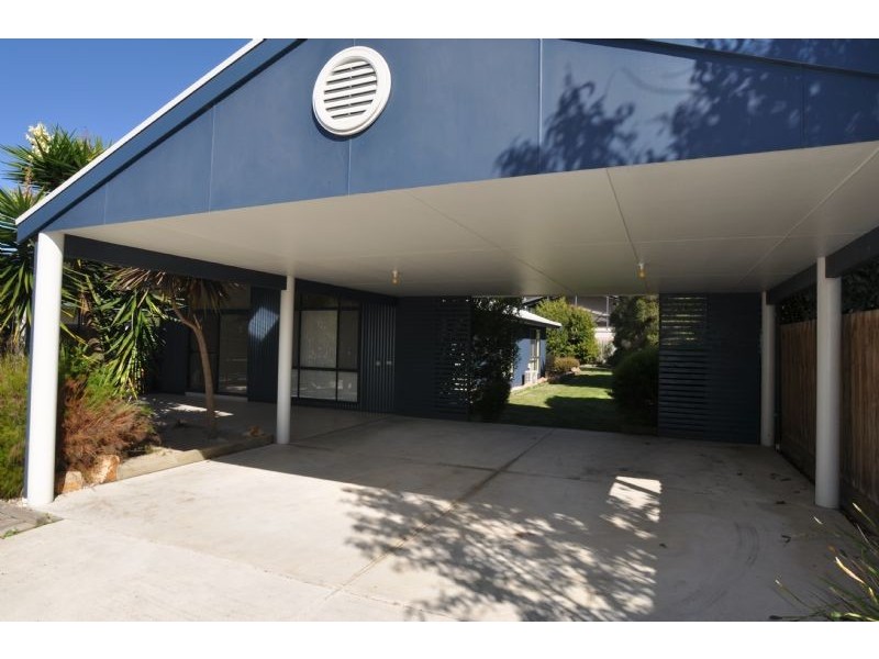21 Tamara Crescent, Inverloch VIC 3996