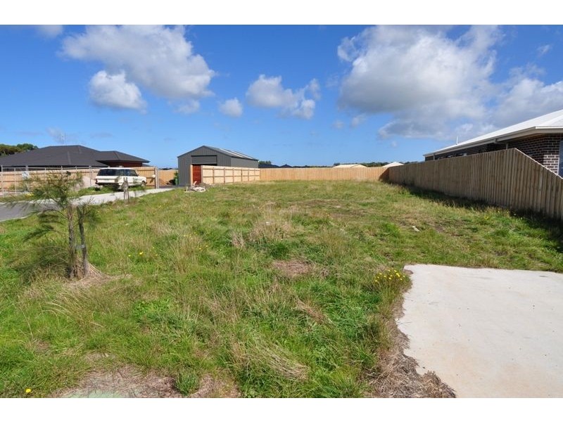 12 Lavender Place, Inverloch VIC 3996