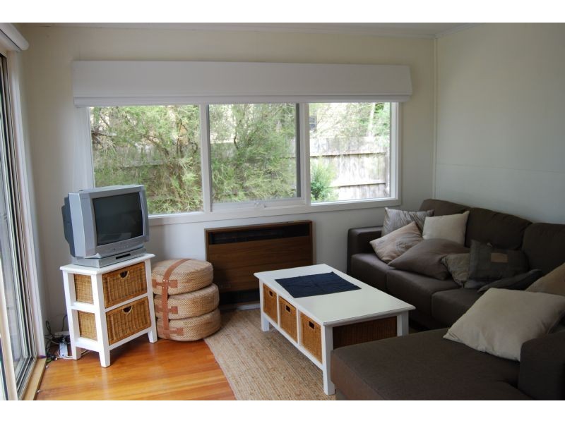 39 Beilby Ave, Inverloch VIC 3996