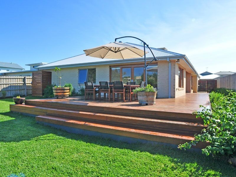 44 Beachcomber Drv, Inverloch VIC 3996