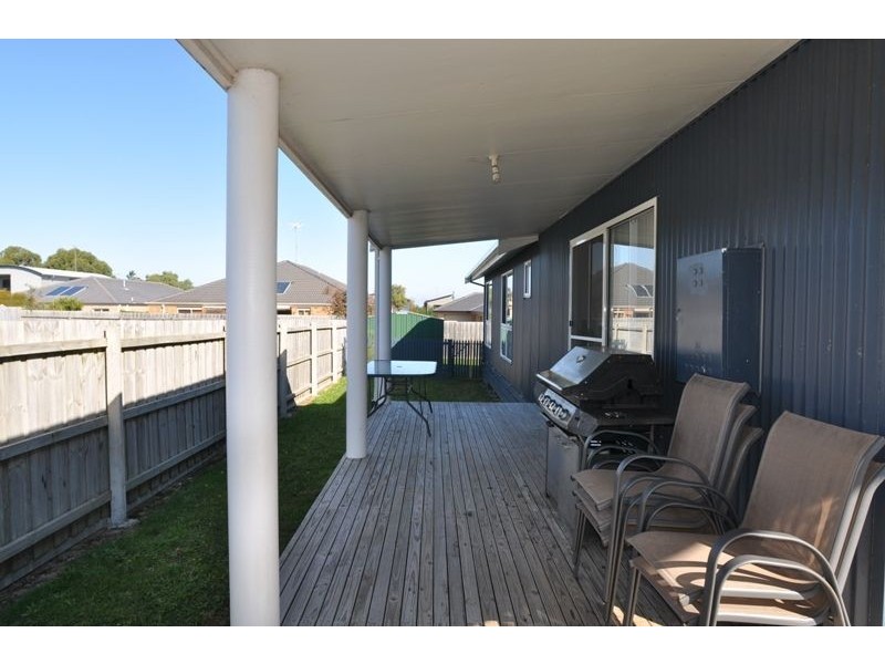 4 Cook Close, Inverloch VIC 3996