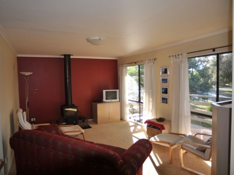 21 Victoria St, Inverloch VIC 3996