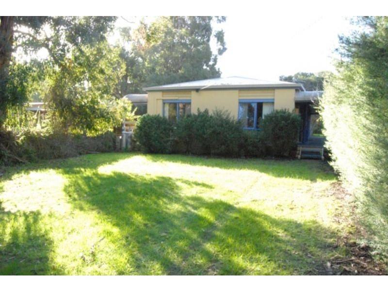 28 Halford St, Inverloch VIC 3996