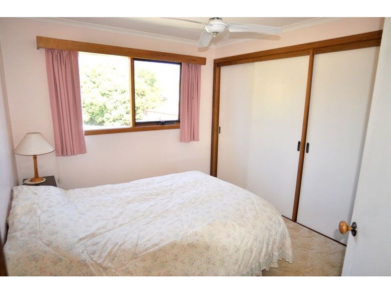 6 Alwyn Crt, Inverloch VIC 3996
