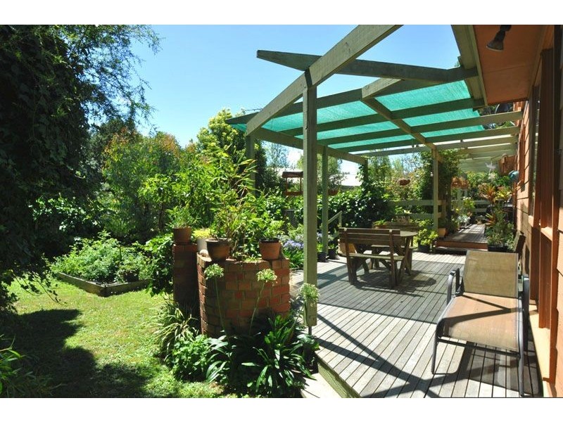 6 Alwyn Crt, Inverloch VIC 3996