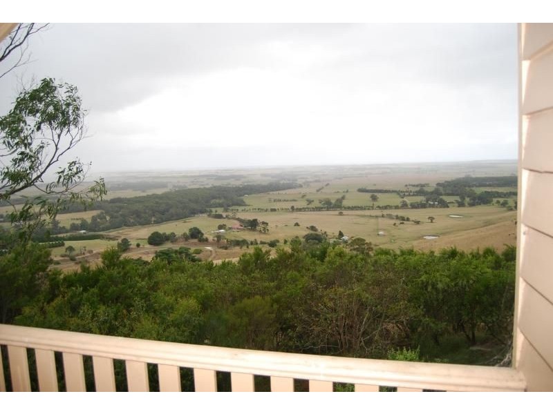240 Lomagnos Rd, Outtrim VIC 3951