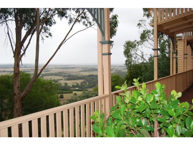 240 Lomagnos Rd, Outtrim VIC 3951