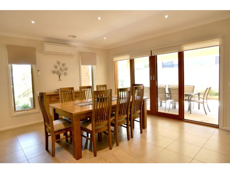 18 Outrigger Drive, Inverloch VIC 3996