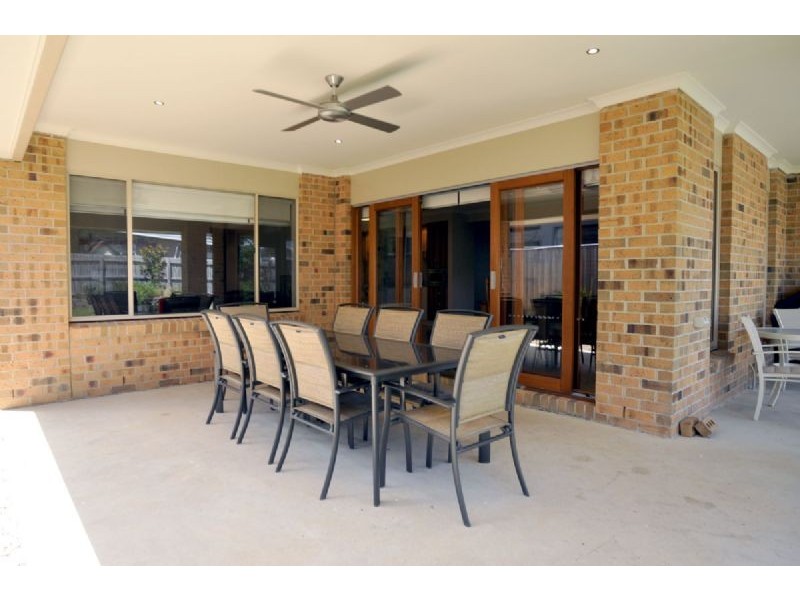 18 Outrigger Drive, Inverloch VIC 3996