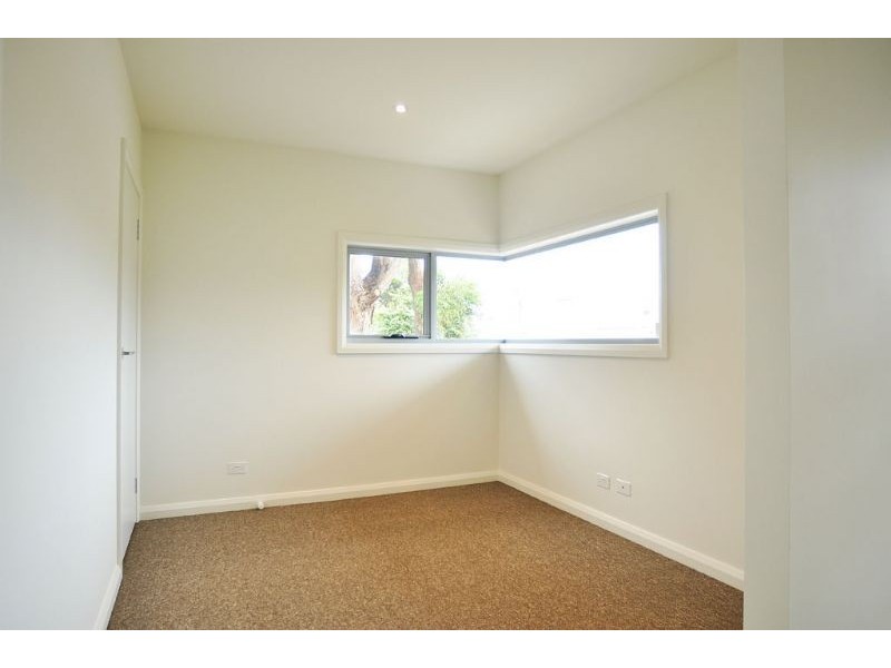 16 Grandview Grv, Inverloch VIC 3996