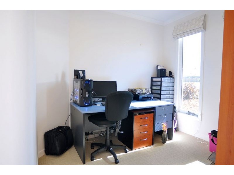 18 Surrey Place, Inverloch VIC 3996