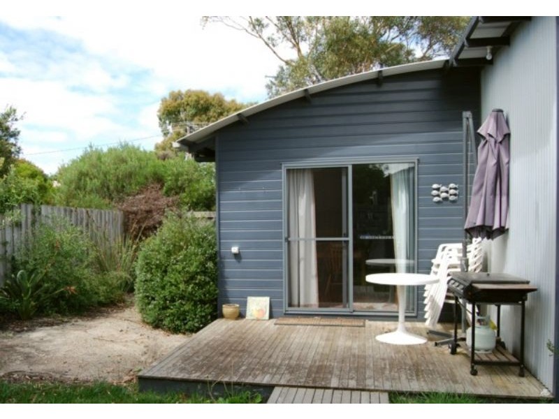 27a Kenneth St, Inverloch VIC 3996