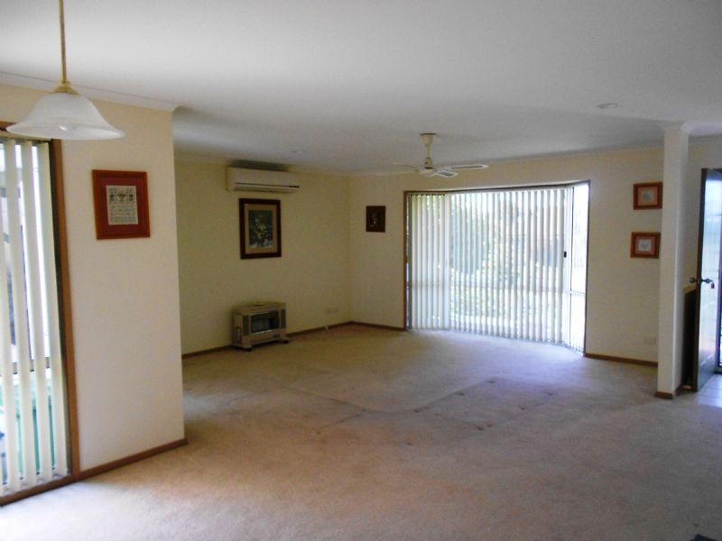 53 Cuttriss St, Inverloch VIC 3996