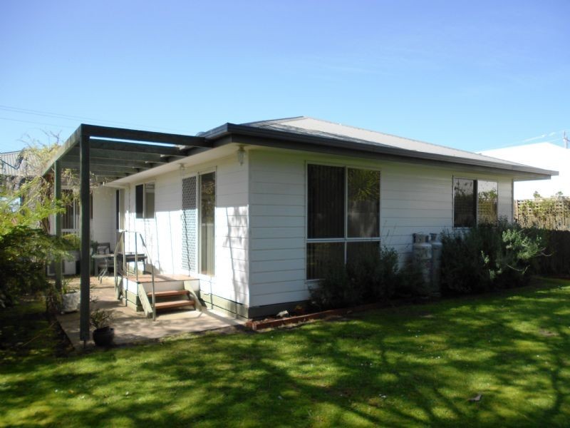 53 Cuttriss St, Inverloch VIC 3996