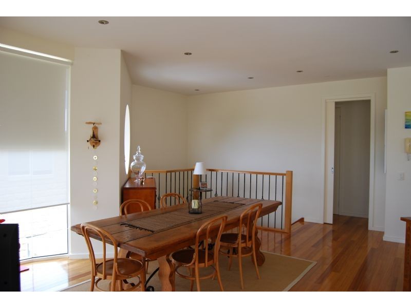 3/5  Scarborough, Inverloch VIC 3996