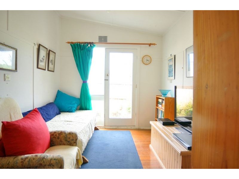 16 High St, Inverloch VIC 3996