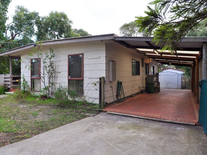 13 Tower Street, Inverloch VIC 3996