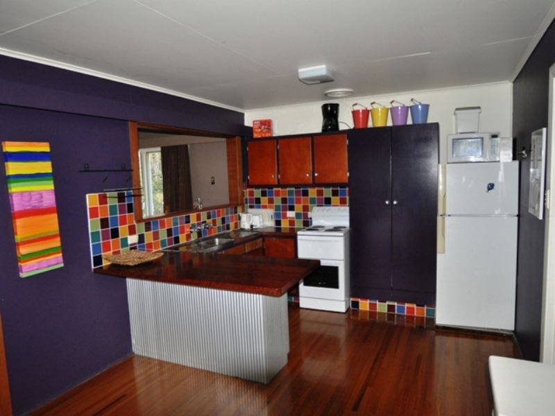 98 Lohr Ave, Inverloch VIC 3996