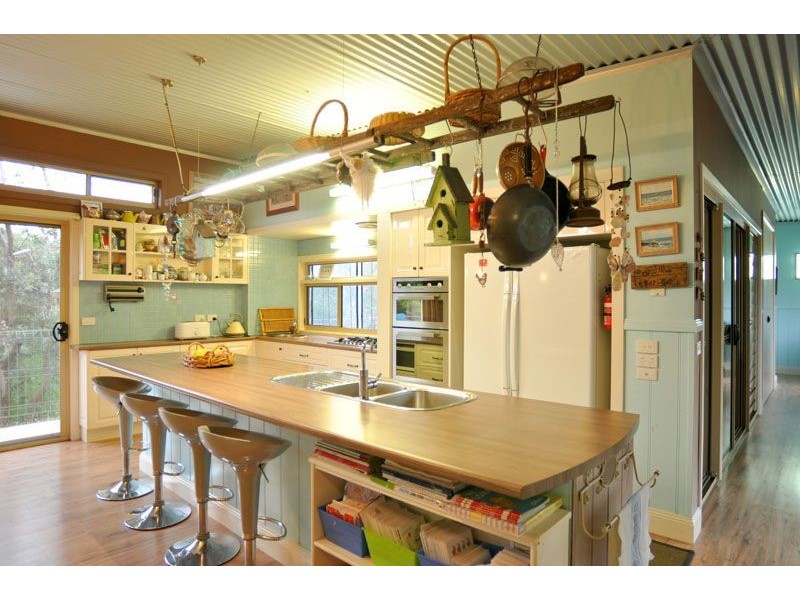 13 Canterbury Road, Venus Bay VIC 3956