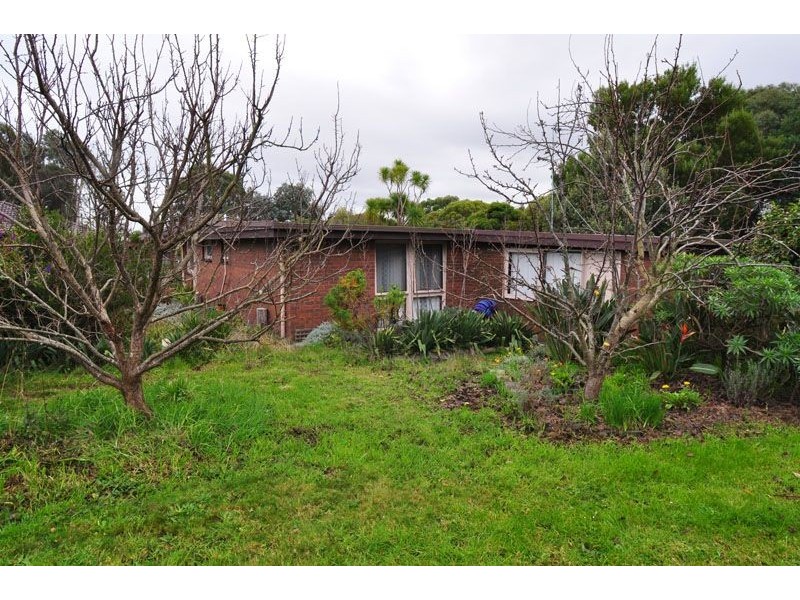 29 Powlett St, Inverloch VIC 3996