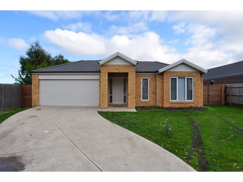 43 Ullathornes Road, Inverloch VIC 3996