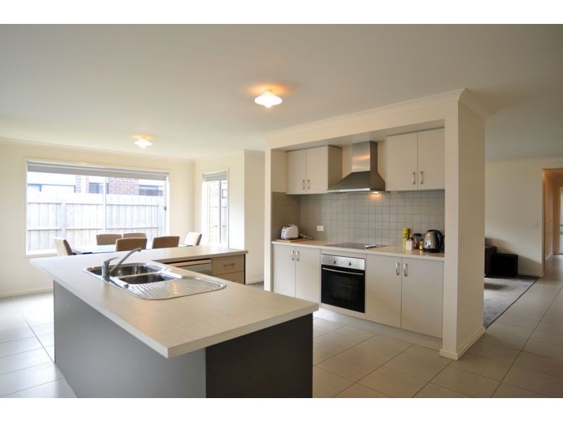 43 Ullathornes Road, Inverloch VIC 3996