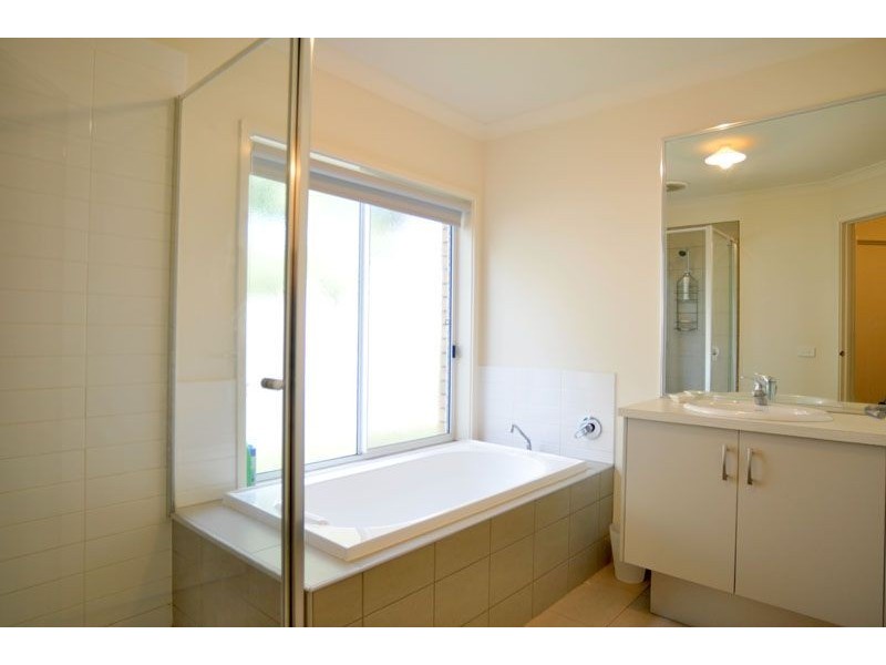 43 Ullathornes Road, Inverloch VIC 3996