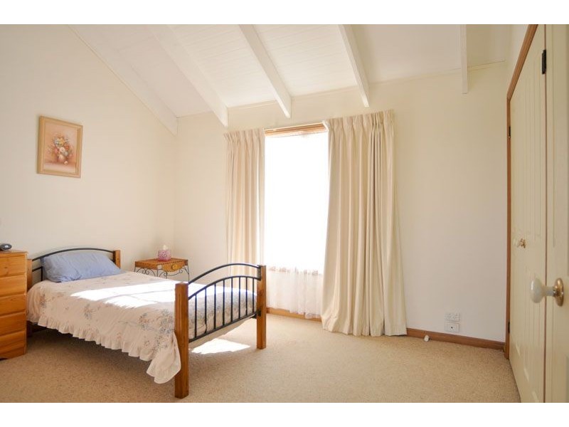 621 Inverloch-Venus Bay Rd, Inverloch VIC 3996