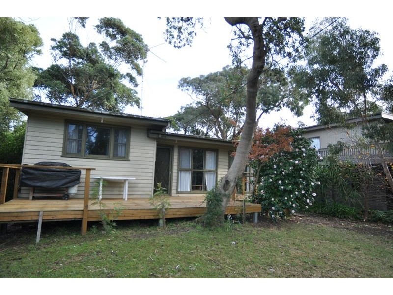 5 Florida Ave, Inverloch VIC 3996