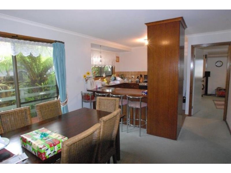 56 Sandymount Avenue, Inverloch VIC 3996