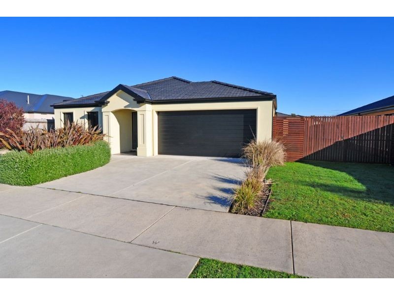 61 Meanderri Drive, Inverloch VIC 3996
