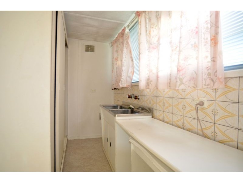 3 Stewart St, Inverloch VIC 3996