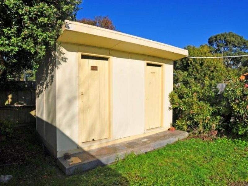 3 Stewart St, Inverloch VIC 3996